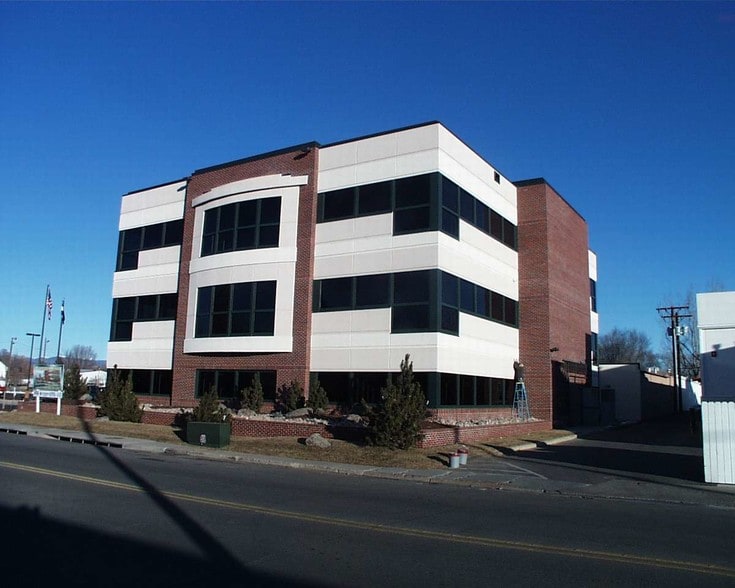 More Photos Of 630 15th Ave, Longmont Medical For Sale