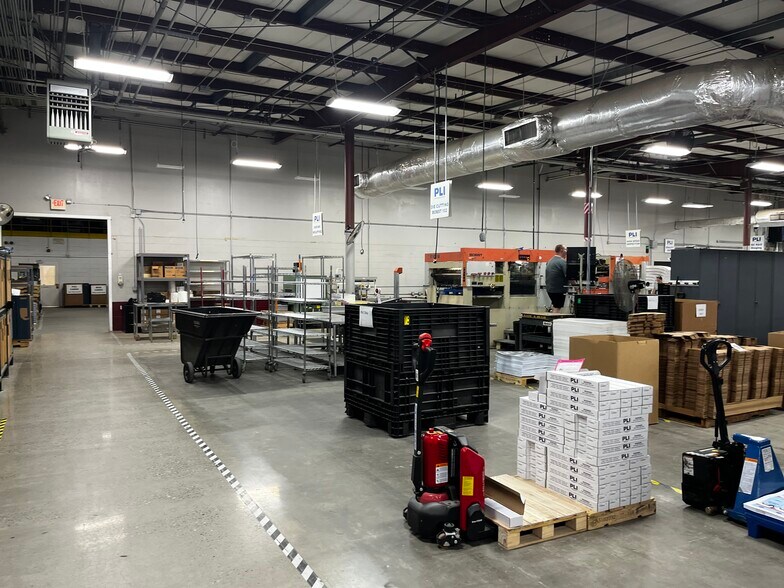 More Photos Of 575-605 Sweeten Creek Industrial Park, Asheville Light Manufacturing For Sale