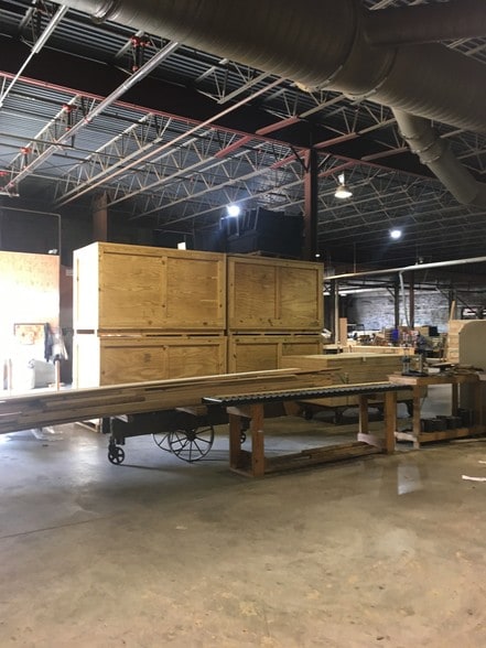 More Photos Of 1900 Cole Street, Saint Louis Manufacturing For Sale
