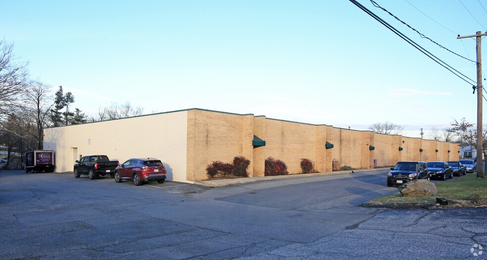 More Photos Of 6601 Whitestone Rd, Woodlawn Flex For Lease