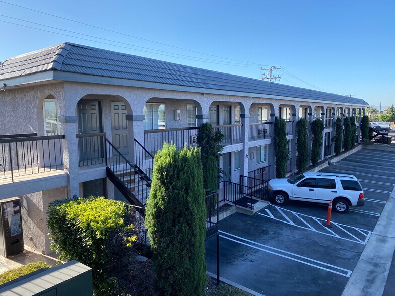 More Photos Of 4780 W Mission Blvd, Montclair Office Residential For Lease