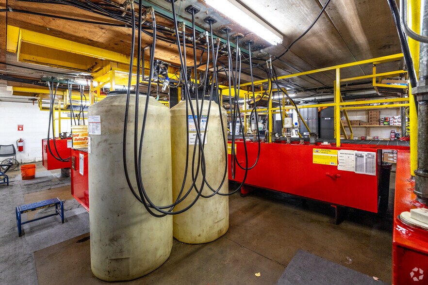 7479 Egan Dr, Savage, MN 55378 Auto Repair For Sale