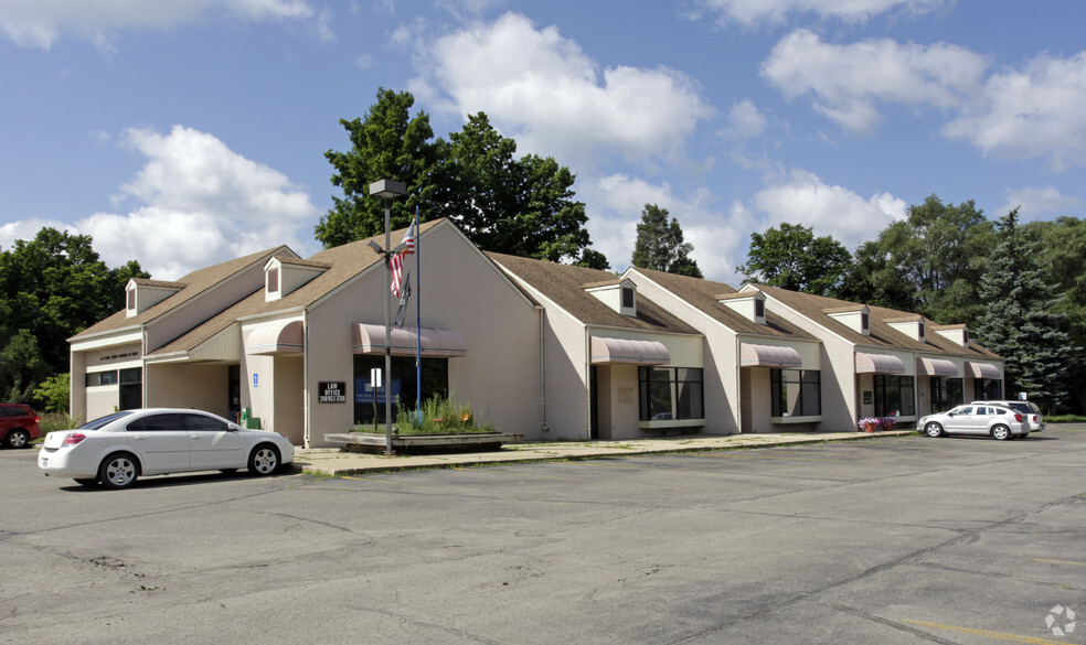 Primary Photo Of 1400-1436 Rochester Rd, Lakeville Storefront Retail Office For Lease