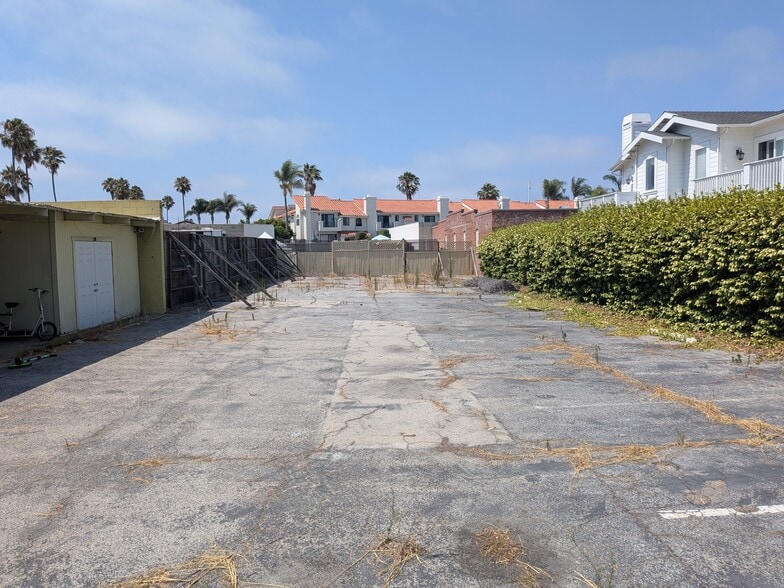 More Photos Of 126 N Catalina Ave, Redondo Beach Storefront For Lease