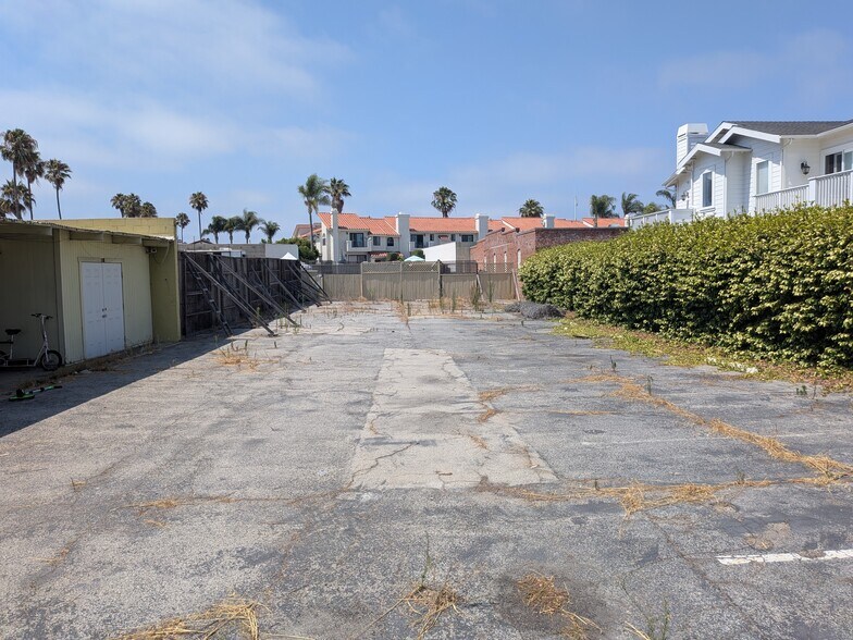 More Photos Of 126 N Catalina Ave, Redondo Beach Storefront For Lease