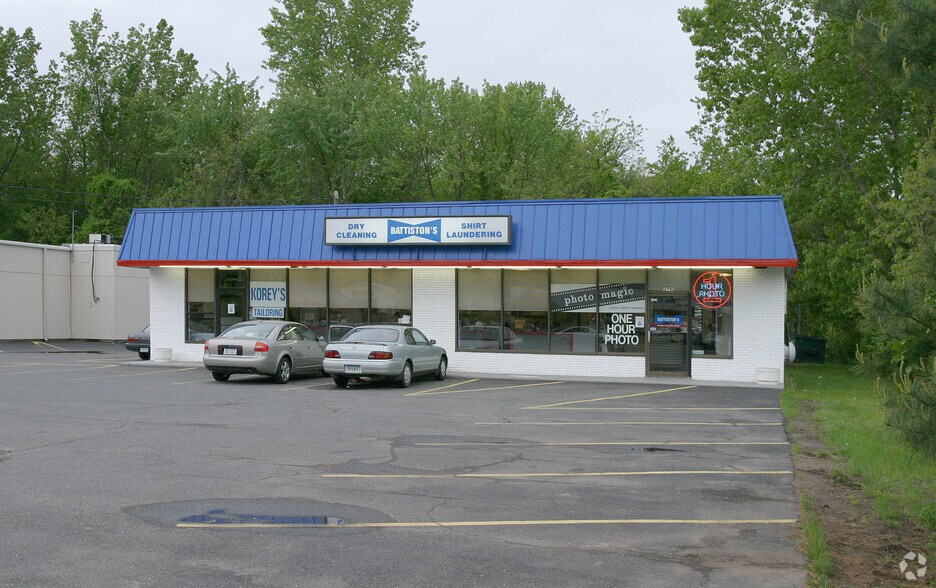 More Photos Of 2799 Main St, Glastonbury Freestanding For Lease