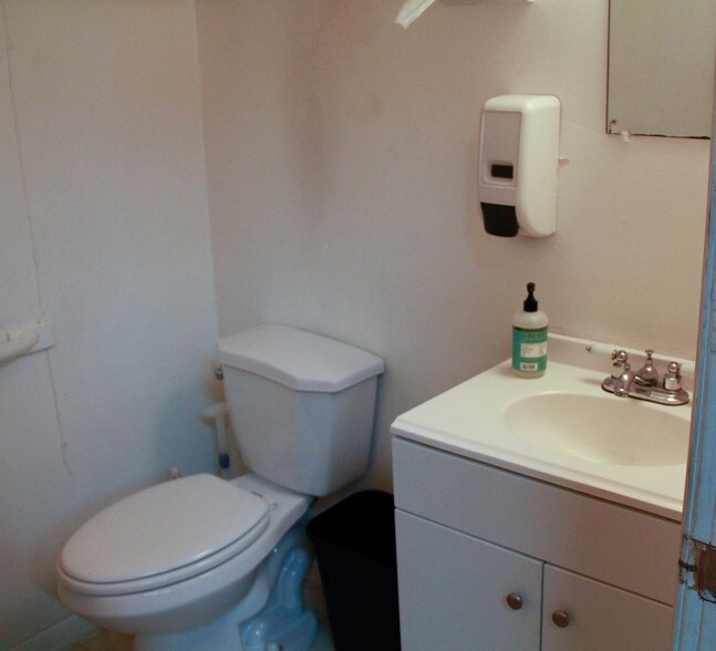 More Photos Of 7760 W 20th Ave, Hialeah Warehouse For Sale