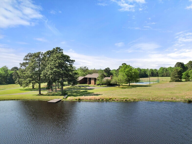 More Photos Of 1173 FM 130, Daingerfield Specialty For Sale