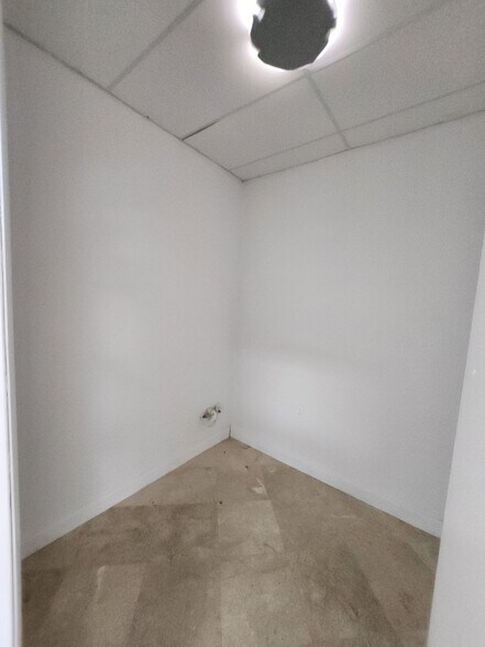 More Photos Of 2400 W Sample Rd, Pompano Beach Storefront Retail Office For Sale