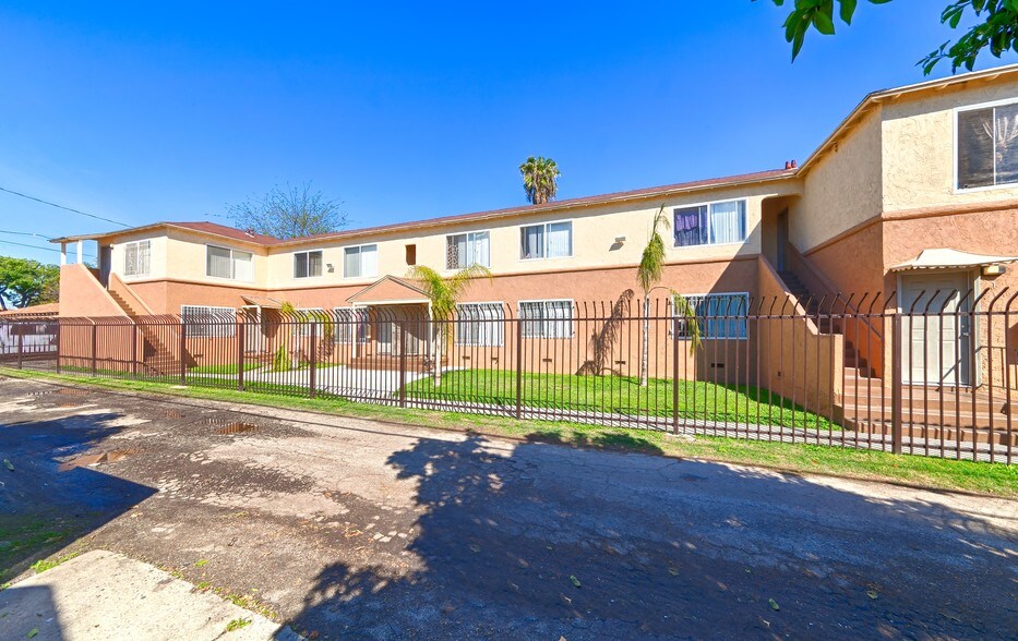 More Photos Of 411 N Chester Ave, Compton Apartments For Sale