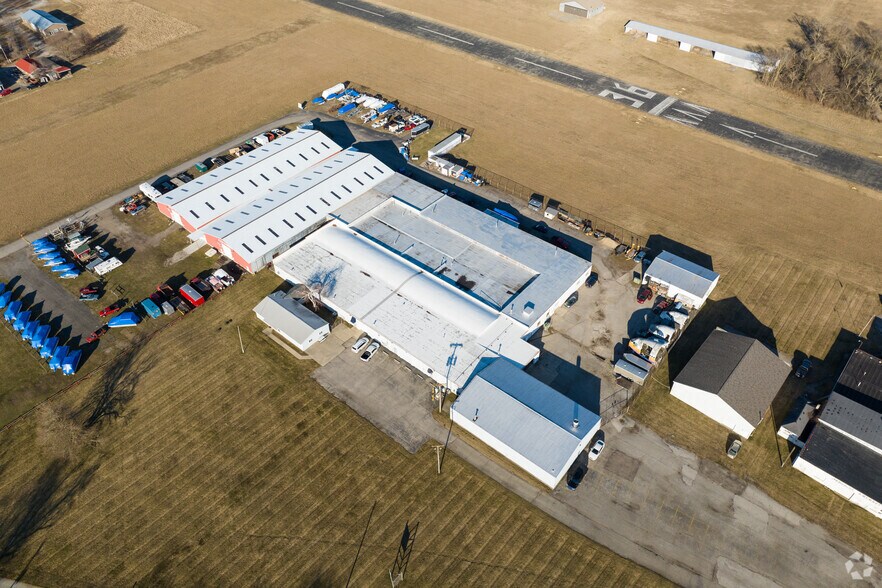 More Photos Of 9129 Tecumseh Clinton Hwy, Tecumseh Contractor Storage Yard For Lease