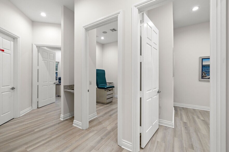 More Photos Of 2624 S Us Highway 1, Fort Pierce Medical For Sale