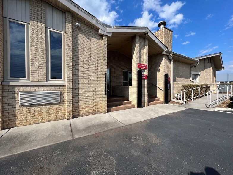 More Photos Of 3930 Western Ave, Knoxville Office For Sale