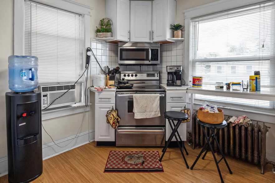 More Photos Of 231 Washington St, Morrisville Apartments For Sale