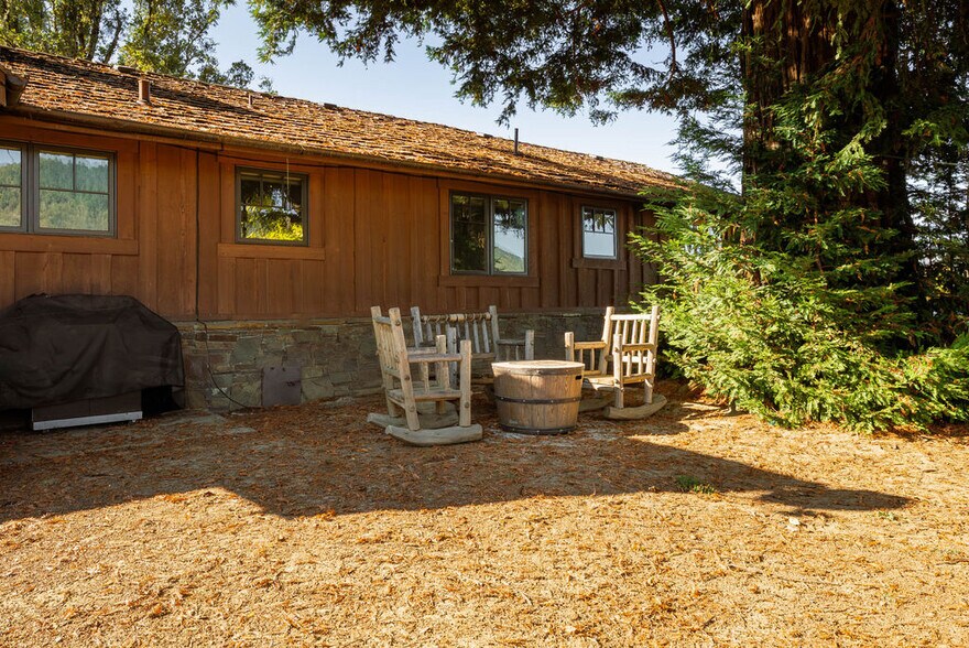 More Photos Of 8690 Lookingglass Rd, Roseburg Land For Sale