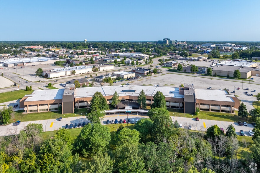 More Photos Of 700 Pilgrim Way, Green Bay Loft Creative Space For Lease