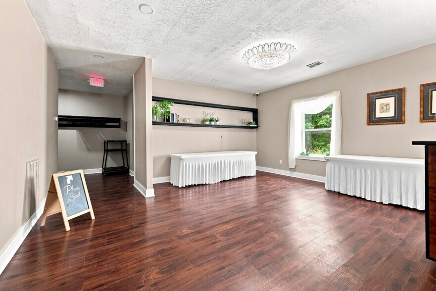 More Photos Of 532 N Kristi Rd, Martinsville Lodge Meeting Hall For Lease