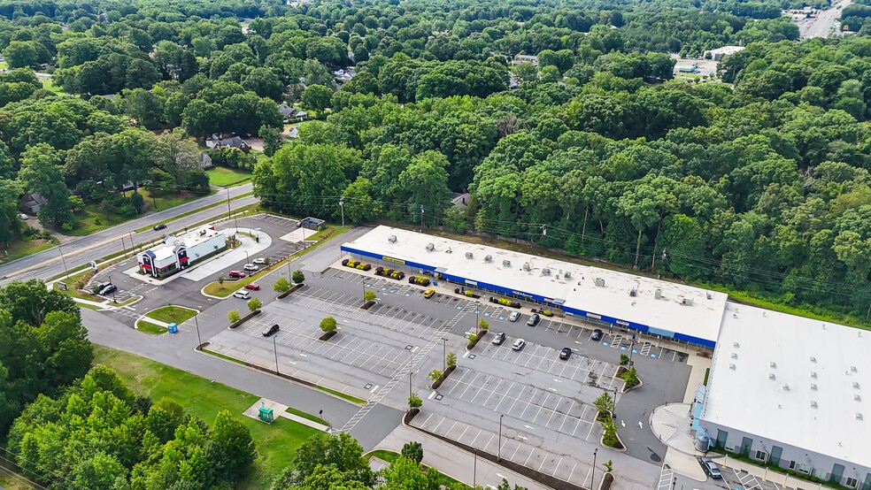 More Photos Of 439-489 N Cannon Blvd, Kannapolis Unknown For Lease