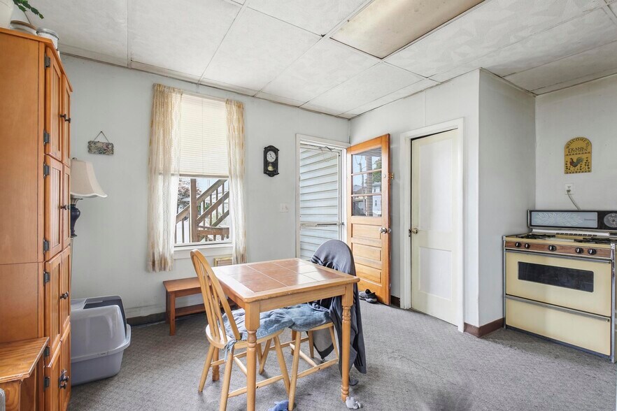 More Photos Of 467 Northampton st, Kingston Multifamily For Sale