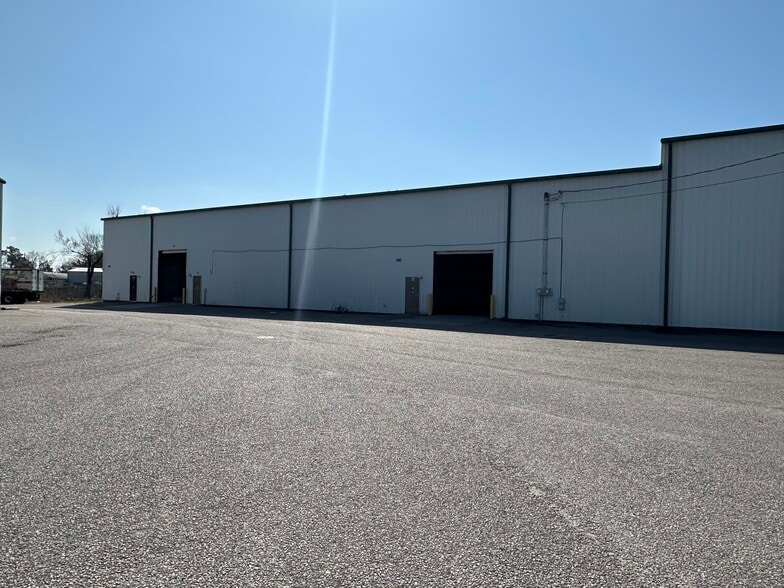 More Photos Of 4301 Dorchester Rd, North Charleston Warehouse For Lease
