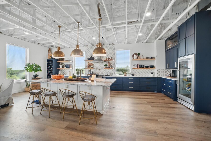 More Photos Of 10941 State Highway 78, Lavon Office For Sale