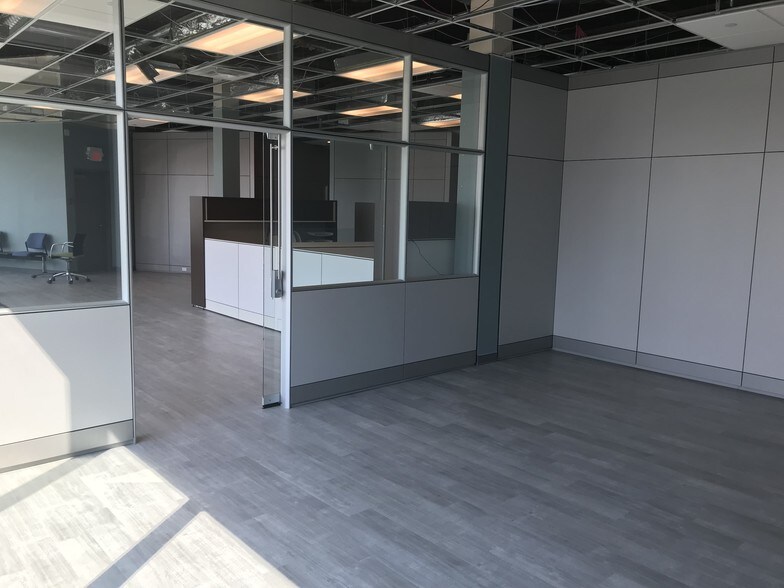 More Photos Of 5002 55th St, Red Deer Office For Lease