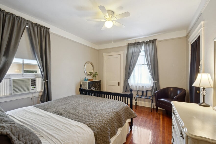 More Photos Of 1730 Prytania St, New Orleans Apartments For Sale