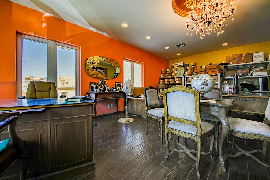 More Photos Of 9060 W Pico Blvd, Los Angeles Restaurant For Lease