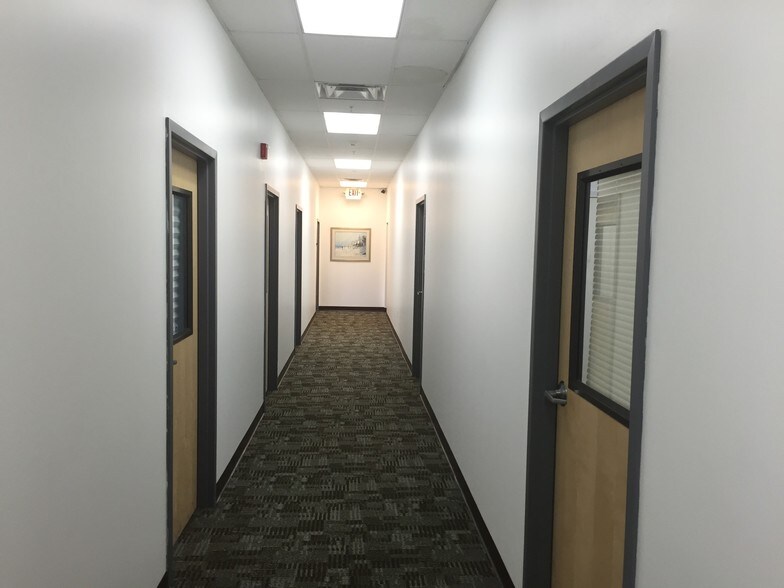 More Photos Of 1 S Main St, Toms River Warehouse For Lease