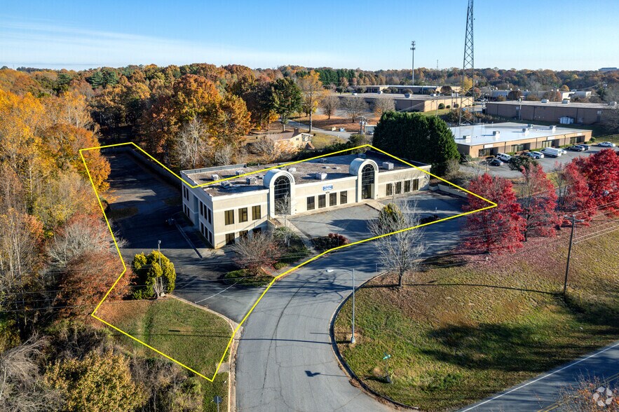 More Photos Of 1270 25th Street Pl SE, Hickory Medical For Lease