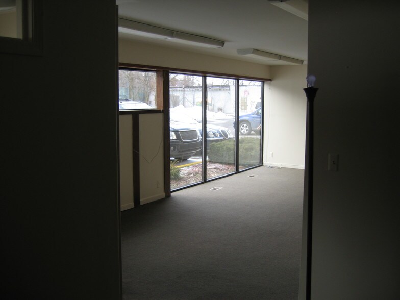 More Photos Of 3060 Packard Rd, Ann Arbor Medical For Lease
