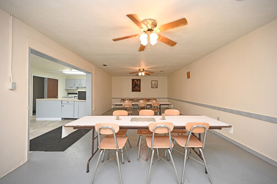 More Photos Of 1810 North Blvd, Fairborn Lodge Meeting Hall For Sale