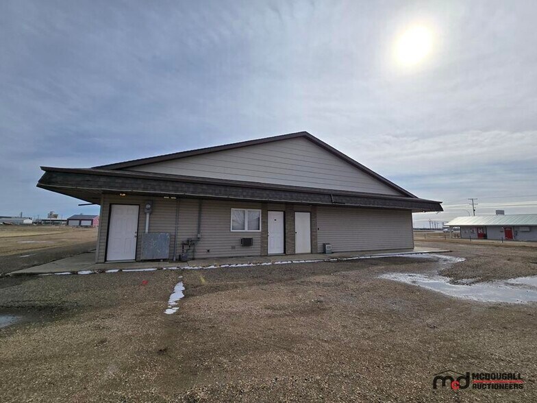 More Photos Of 775 W 5th Ave, Shaunavon Hotel For Sale