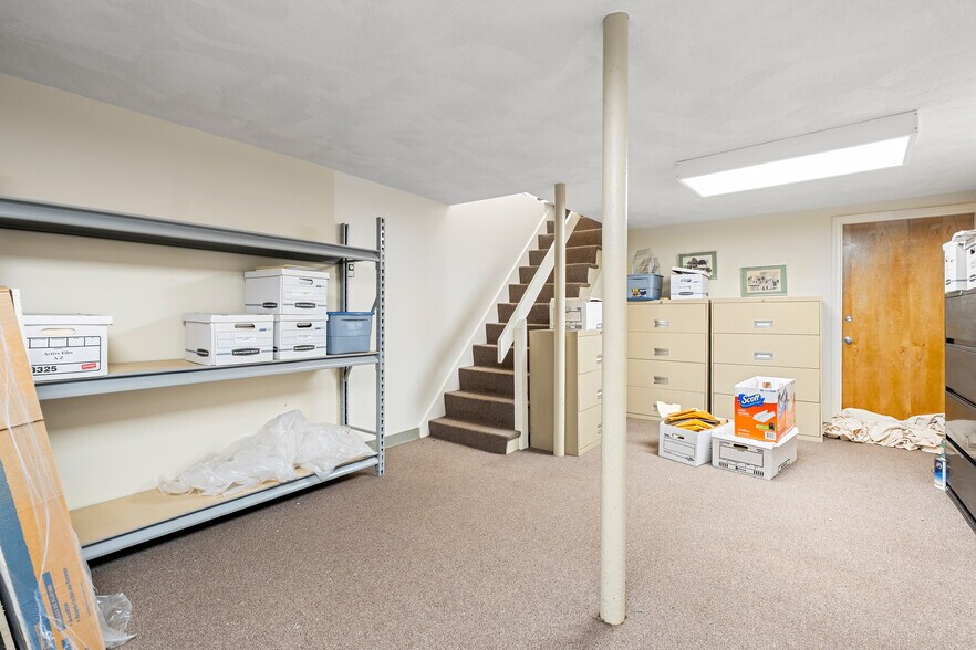 More Photos Of 1074 Massachusetts Ave, Arlington Office For Sale