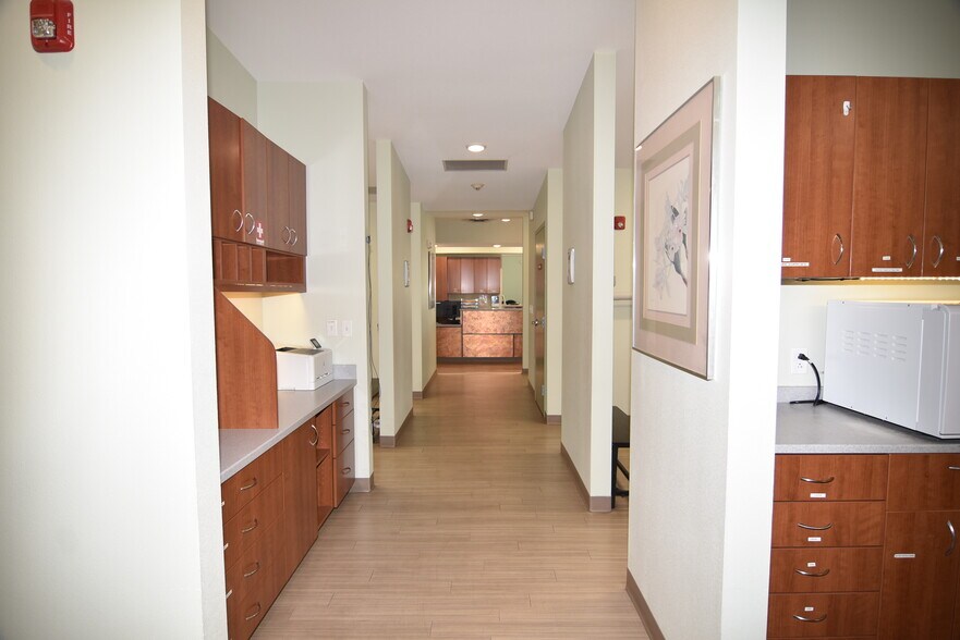 More Photos Of 1716 Warren Ave, Cheyenne Medical For Sale