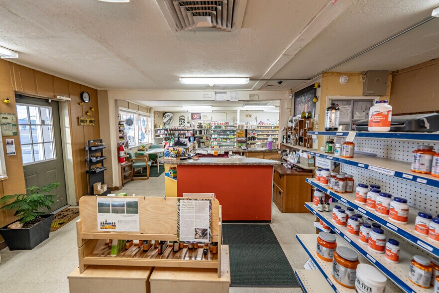 More Photos Of 2565 E Northern Ave, Kingman General Retail For Sale