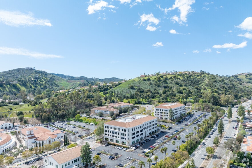 More Photos Of 23975 Park Sorrento, Calabasas Office For Lease