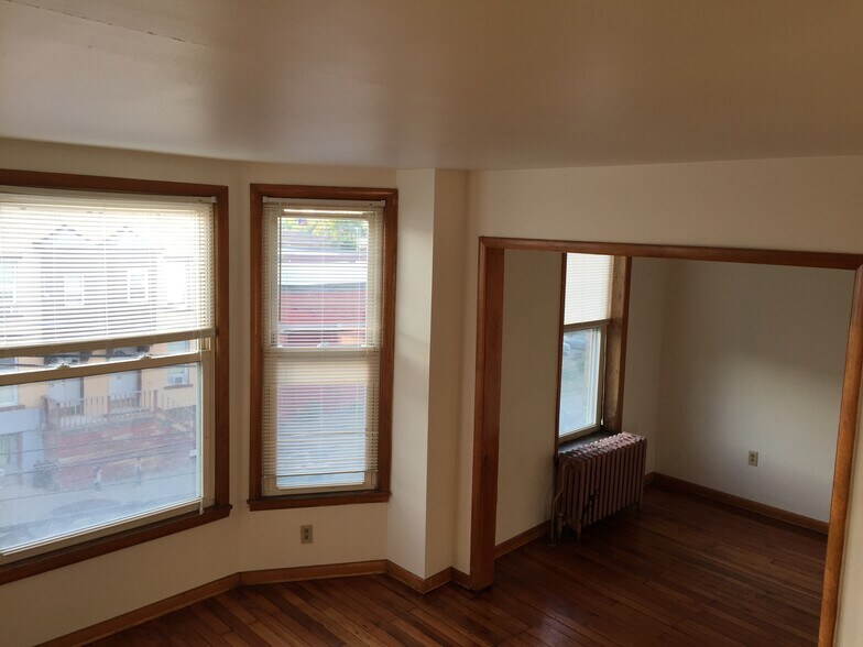 More Photos Of 65-67 Watervliet Ave, Albany Apartments For Lease
