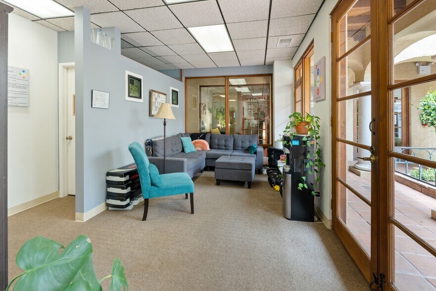 More Photos Of 6050 State Route 179, Sedona Office For Sale