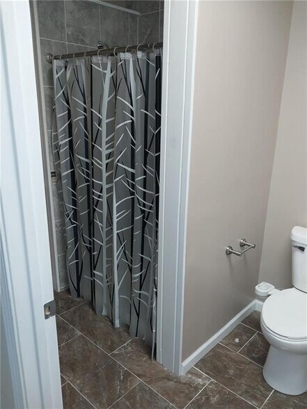 More Photos Of 2102 N Oakland Ave, Decatur Freestanding For Sale