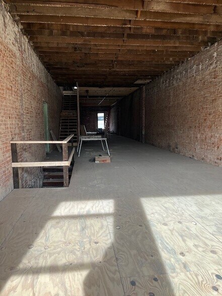 More Photos Of 206 Main St, Evansville Restaurant For Sale