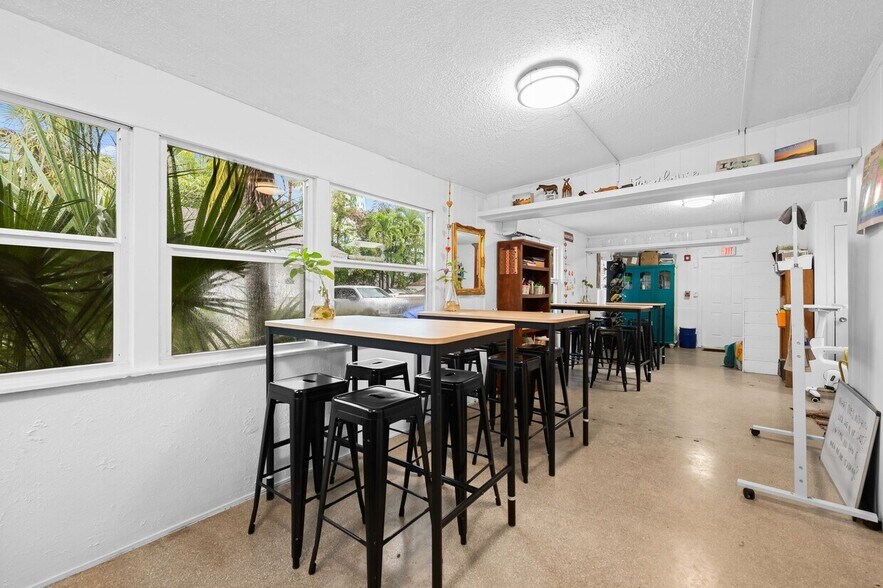 More Photos Of , Fort Lauderdale General Retail For Sale