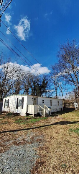 More Photos Of 321 S Main St, Adairsville Trailer Camper Park For Sale
