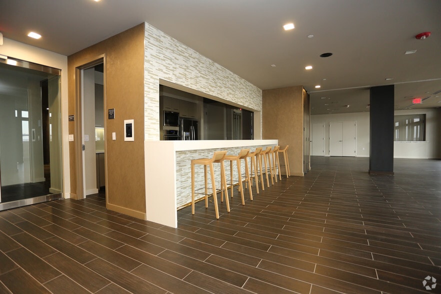 More Photos Of 4000 Riverside Station Blvd, Secaucus Apartments For Lease