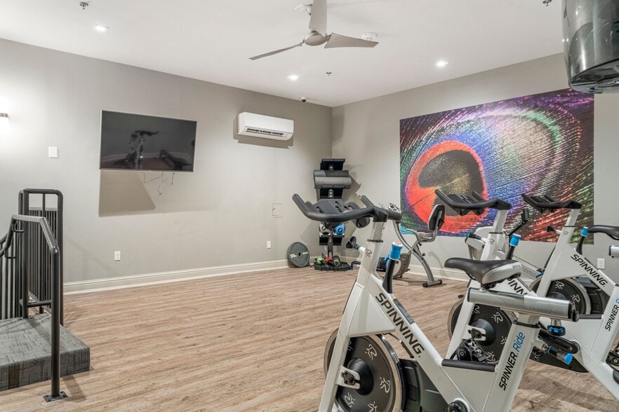 More Photos Of 110 N Boston Ave, Tulsa Multifamily For Sale