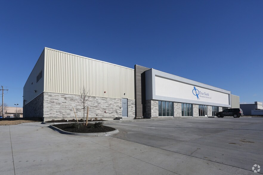 More Photos Of 1160 W 149th St, Olathe Warehouse For Sale