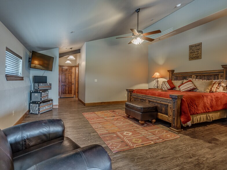 More Photos Of 341070 E 890 Rd, Chandler Lodge Meeting Hall For Sale