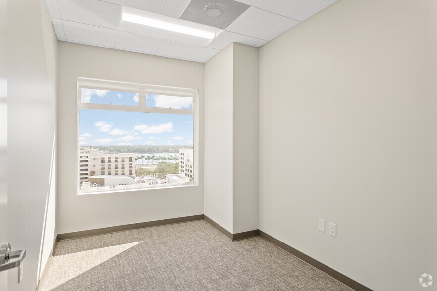More Photos Of 319 Clematis St, West Palm Beach Office For Lease