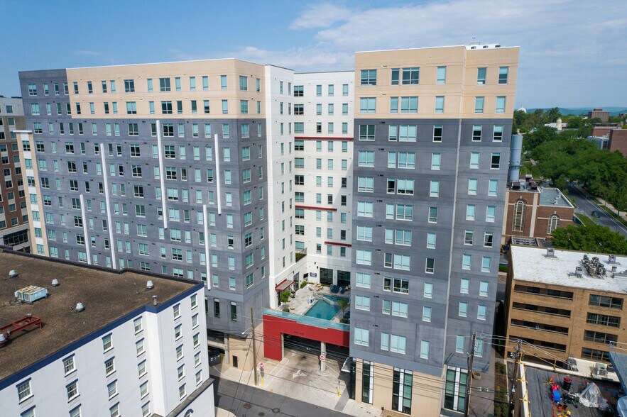 More Photos Of 338 W College Ave, State College Apartments For Lease