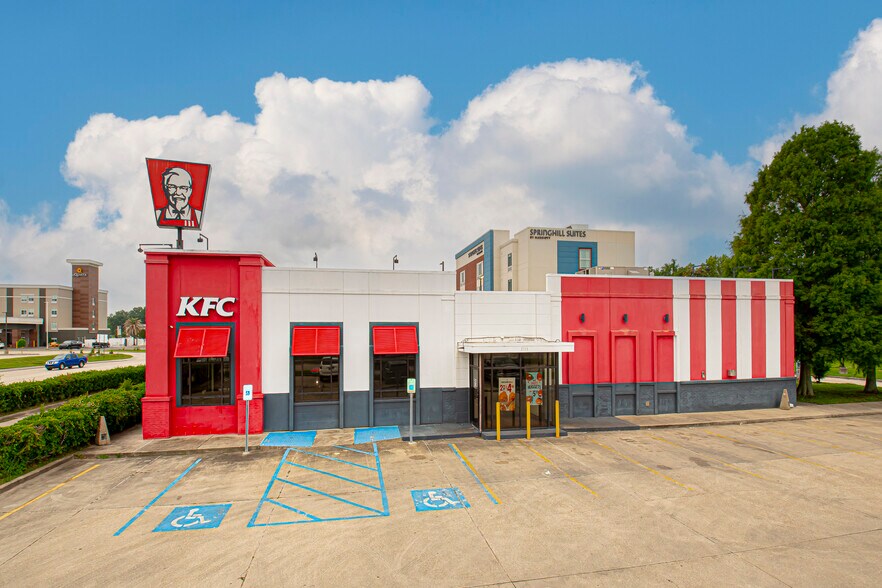 More Photos Of 2703 S Cabela Pky, Gonzales Fast Food For Lease